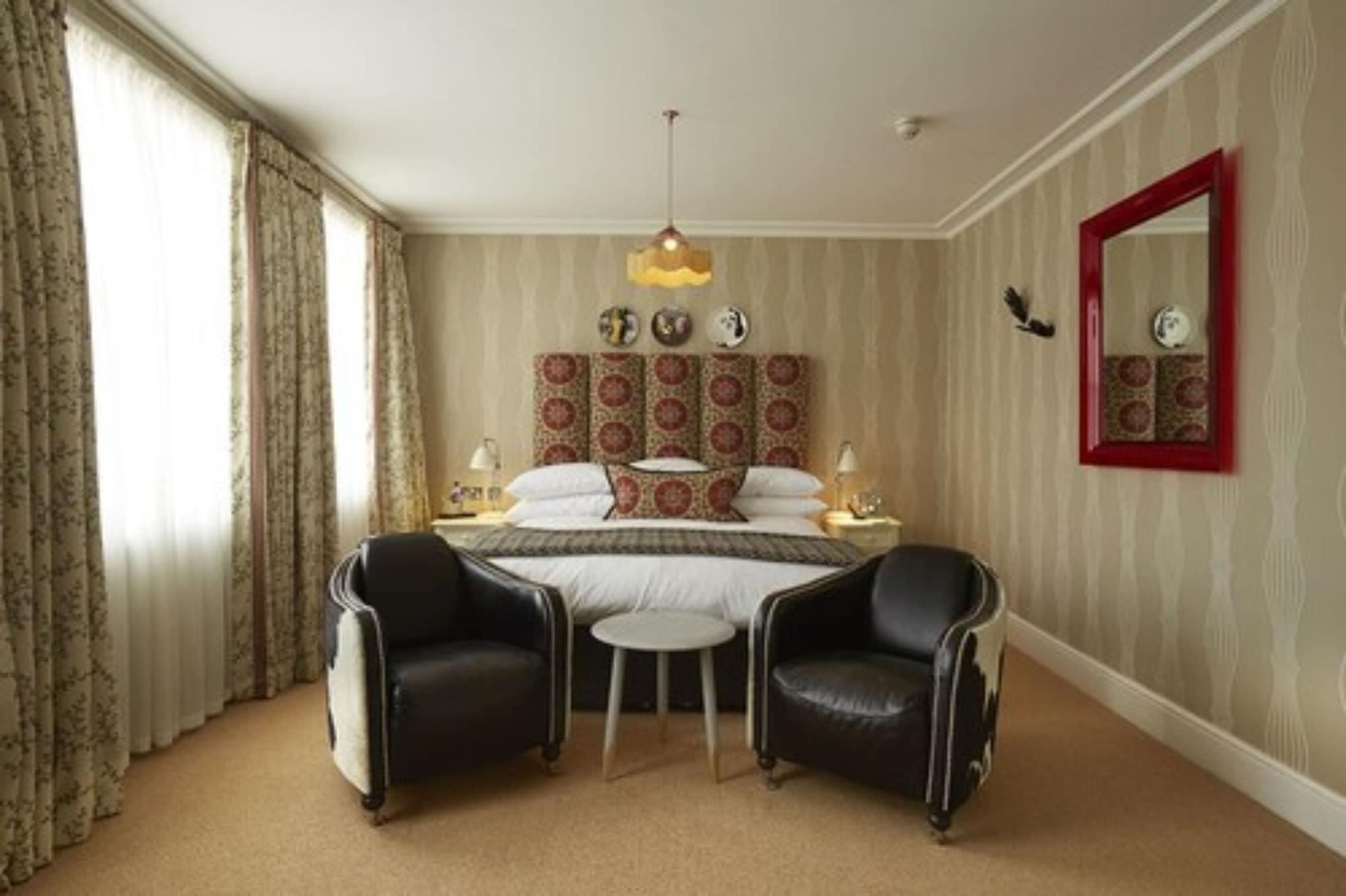 Angel Hotel Bury St. Edmunds ภายนอก รูปภาพ