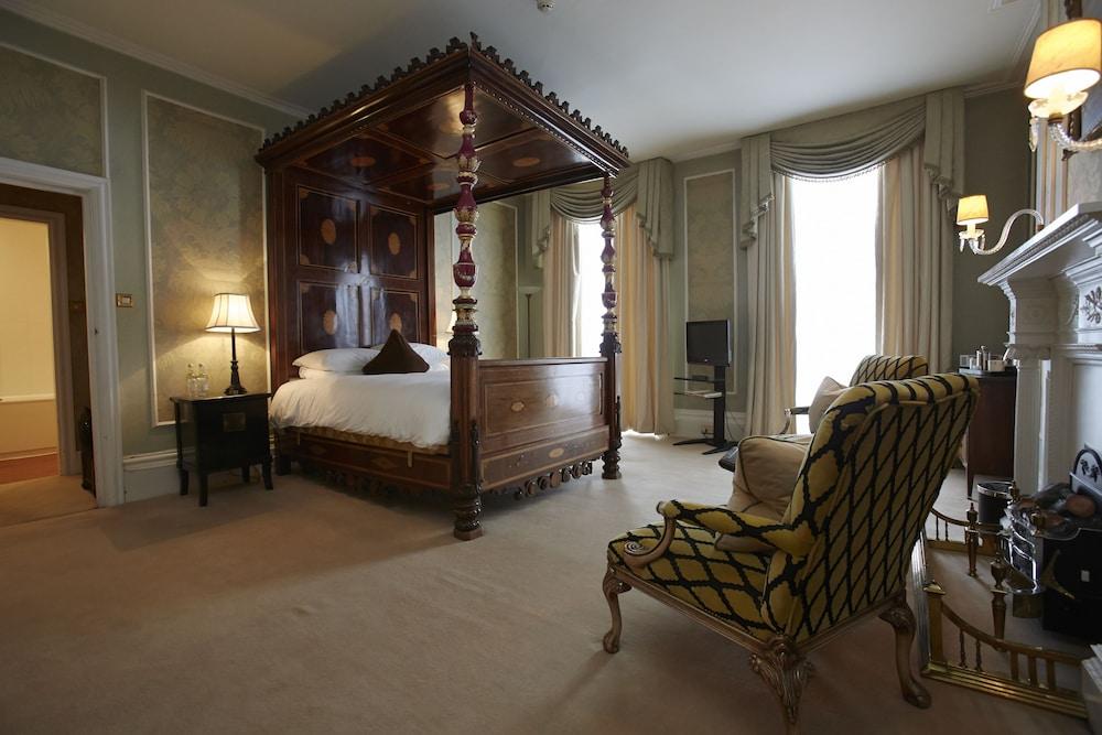 Angel Hotel Bury St. Edmunds ภายนอก รูปภาพ