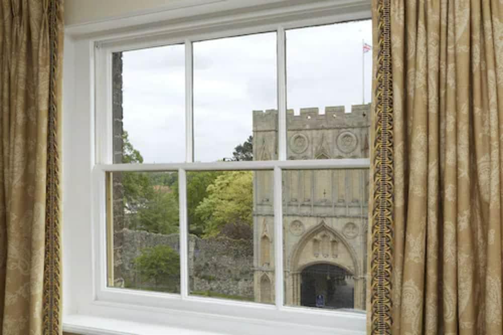 Angel Hotel Bury St. Edmunds ภายนอก รูปภาพ