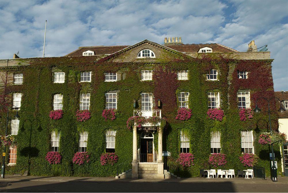 Angel Hotel Bury St. Edmunds ภายนอก รูปภาพ
