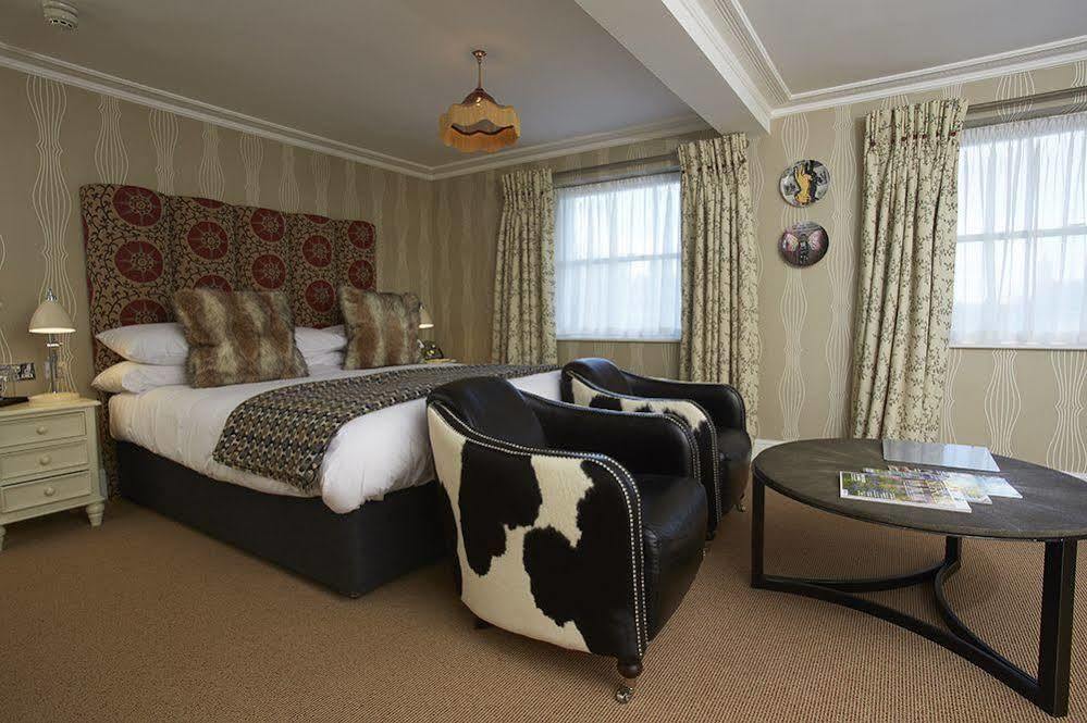 Angel Hotel Bury St. Edmunds ภายนอก รูปภาพ