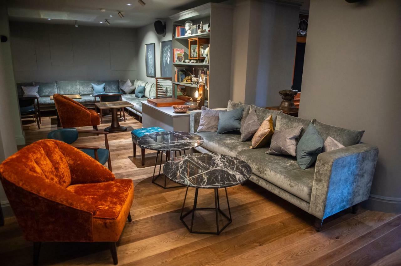 Angel Hotel Bury St. Edmunds ภายนอก รูปภาพ